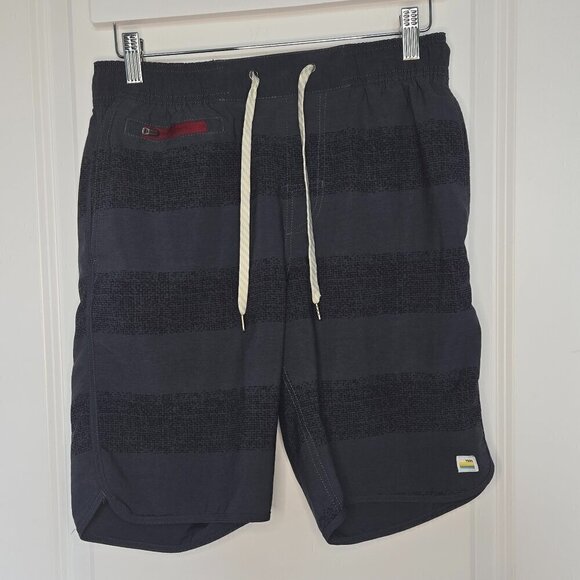Vuori Men's Banks Short 8.5" - M Navy Striped - Picture 1 of 3